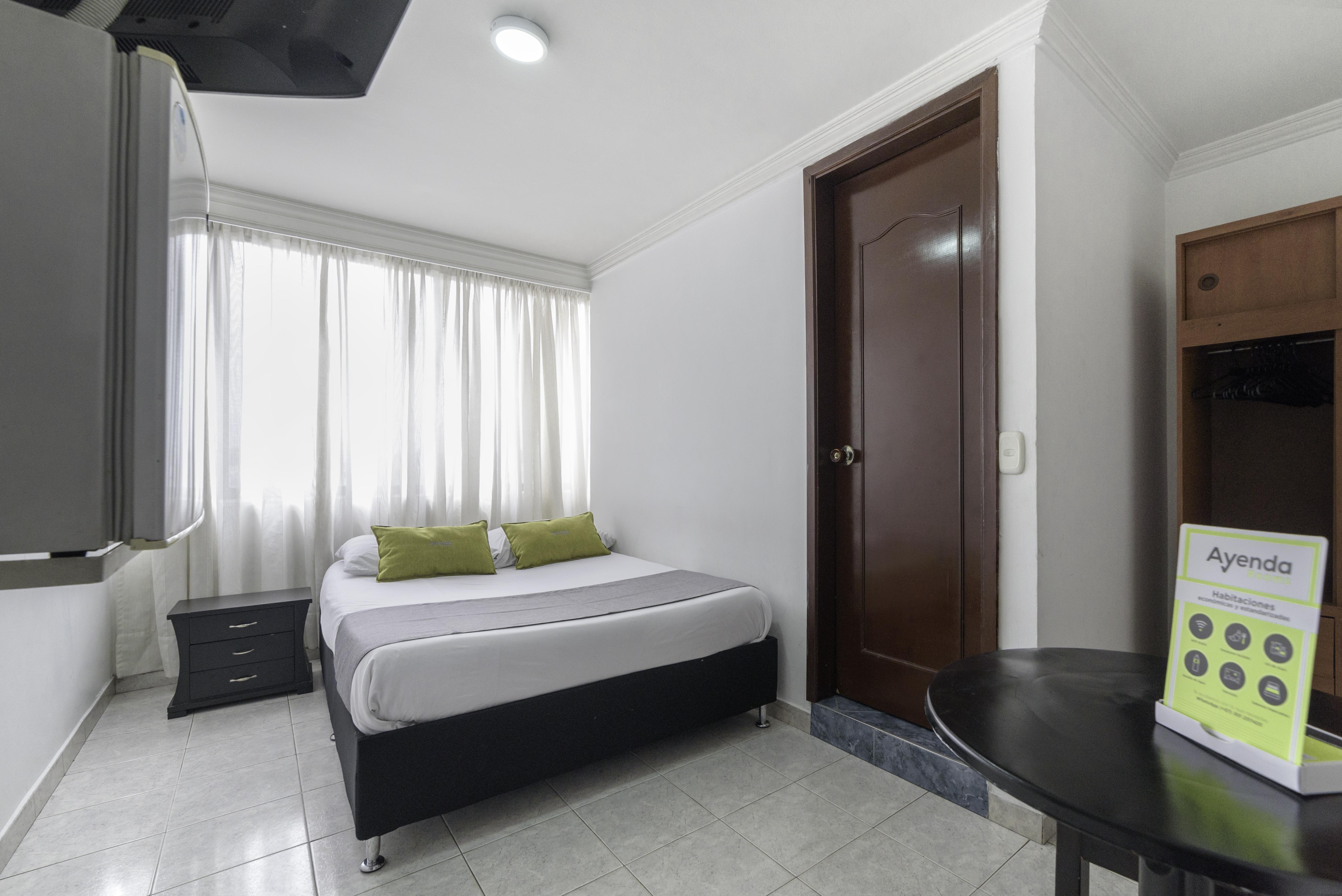 Hotel Elegant Suite Богота Екстериор снимка