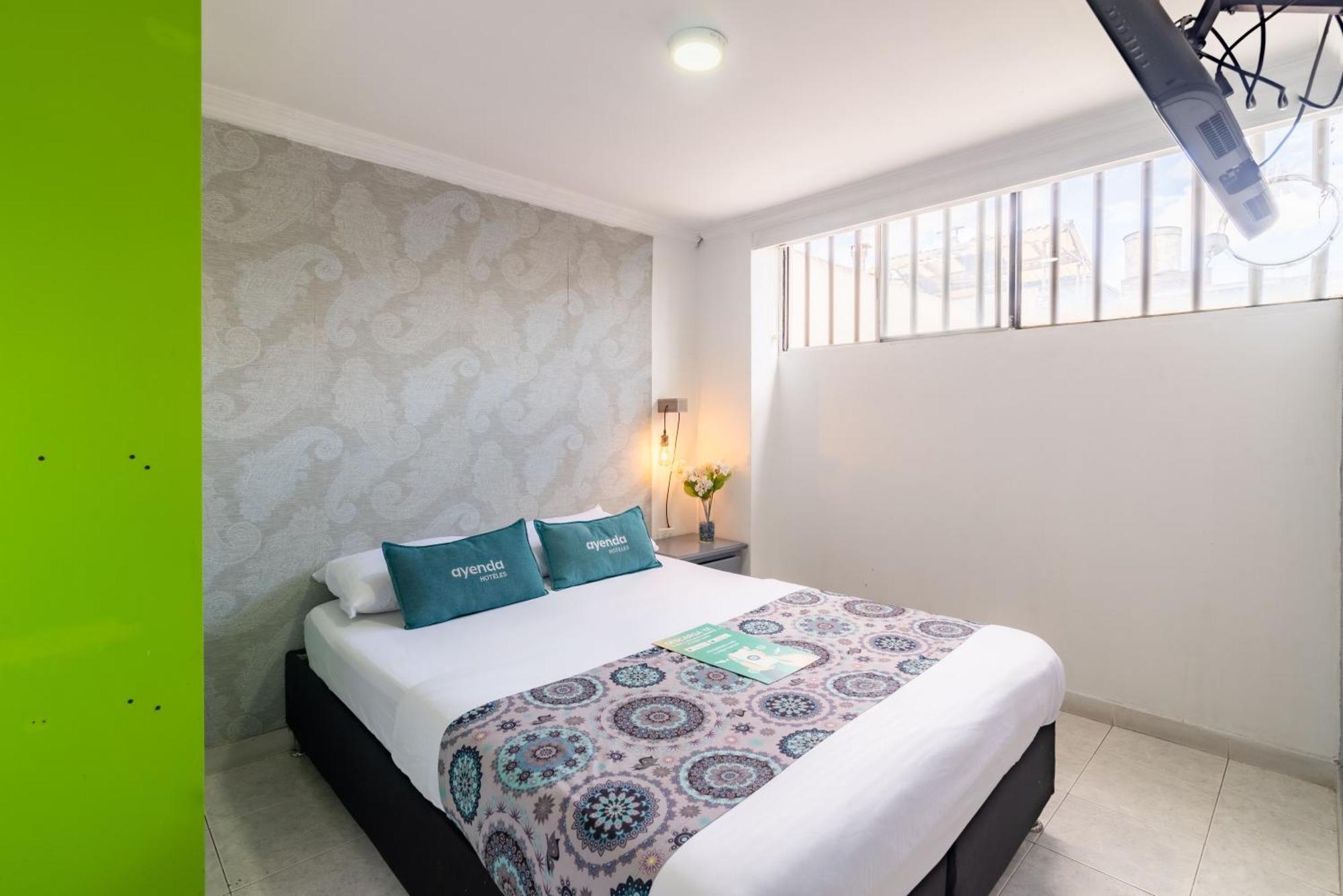 Hotel Elegant Suite Богота Екстериор снимка