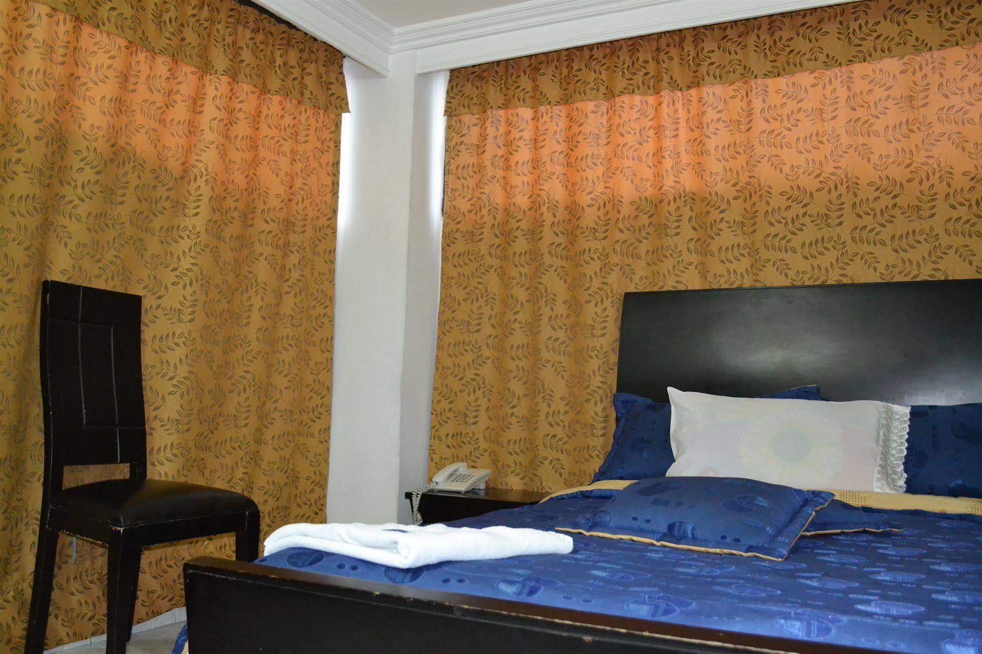 Hotel Elegant Suite Богота Екстериор снимка